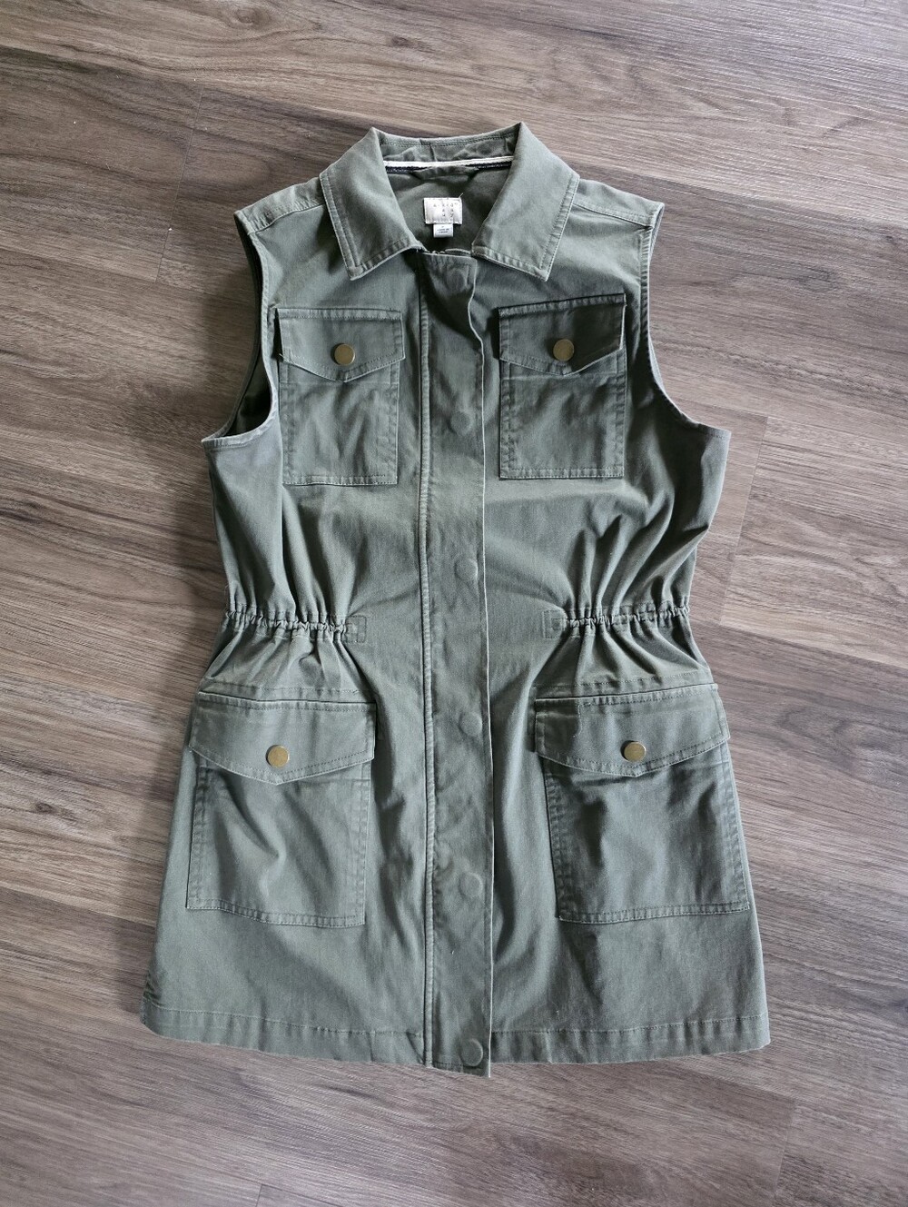 Sleeveless Utility Vest Jacket in Olive Green